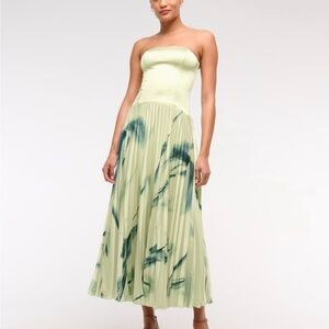 Abercrombie & Fitch Green Pleated Strapless Maxi Dress